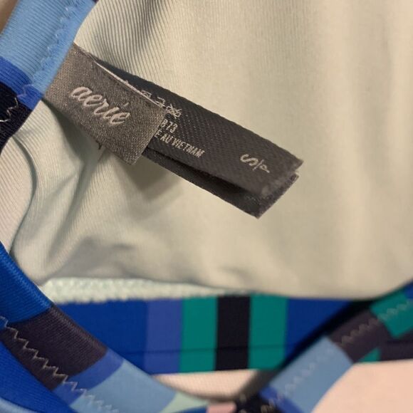 Aerie two-piece bikini size small top and medium bottom.  Worn once - Picture 5 of 7